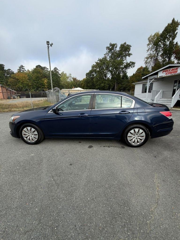 Honda Accord LX sedan AT 2009