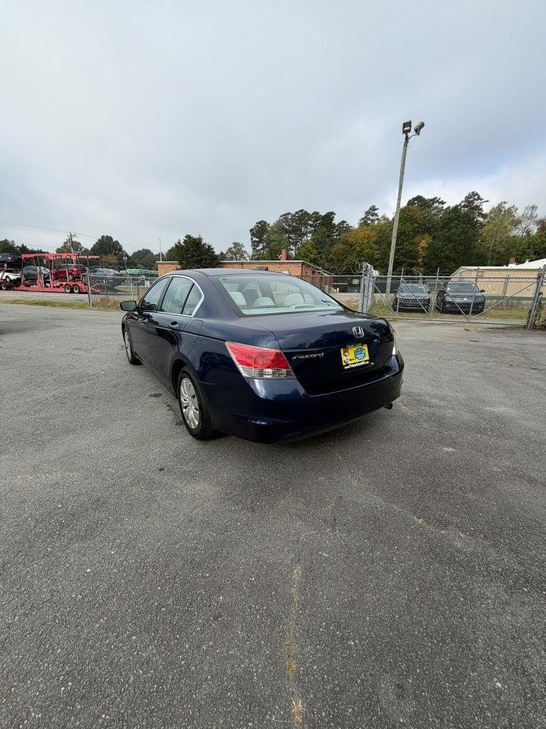 Honda Accord LX sedan AT 2009