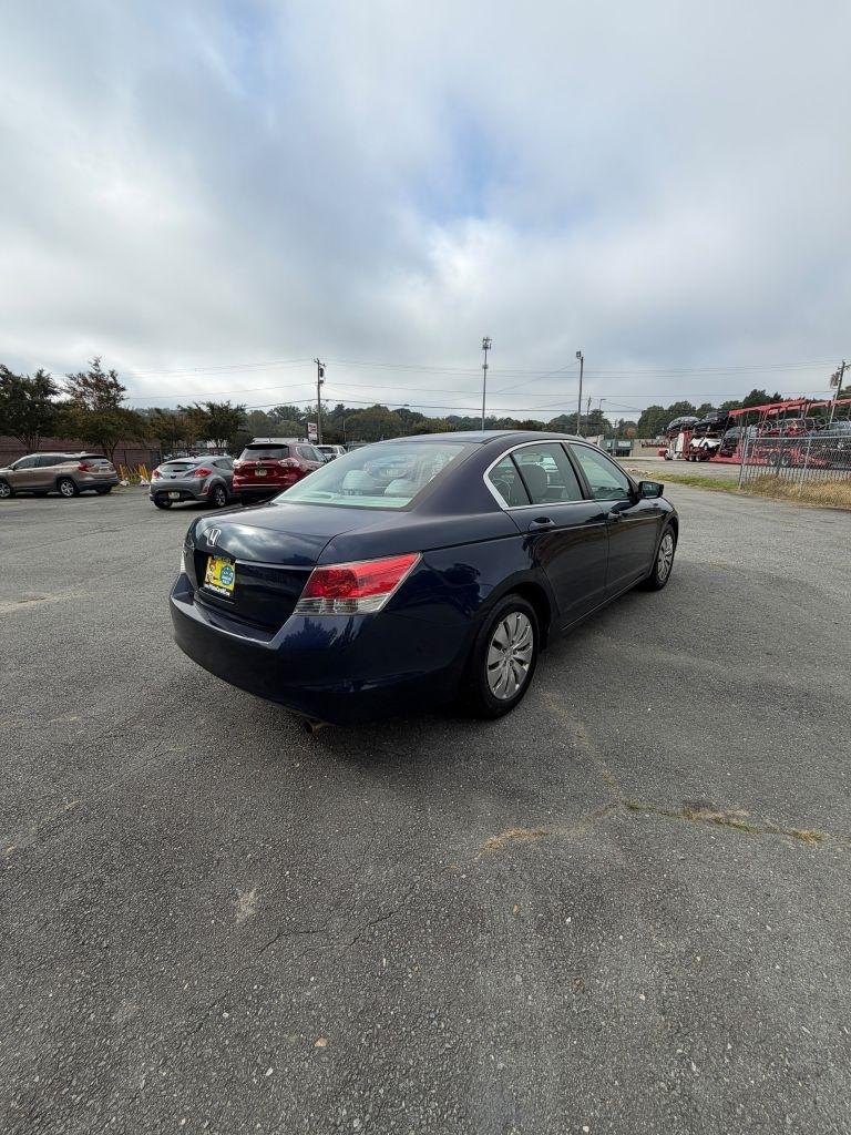 Honda Accord LX sedan AT 2009