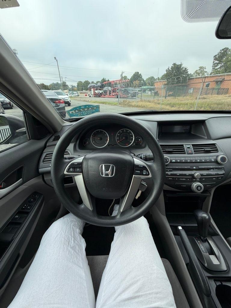 Honda Accord LX sedan AT 2009