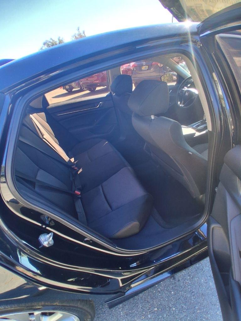 Honda Accord LX CVT 2018