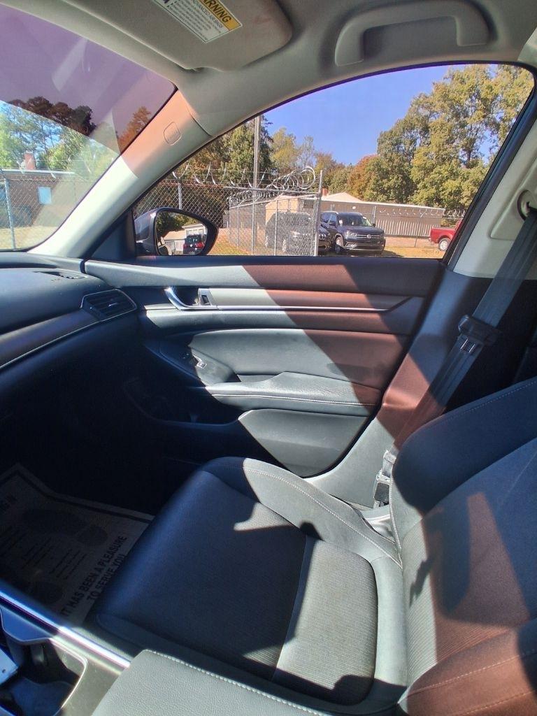 Honda Accord LX CVT 2018