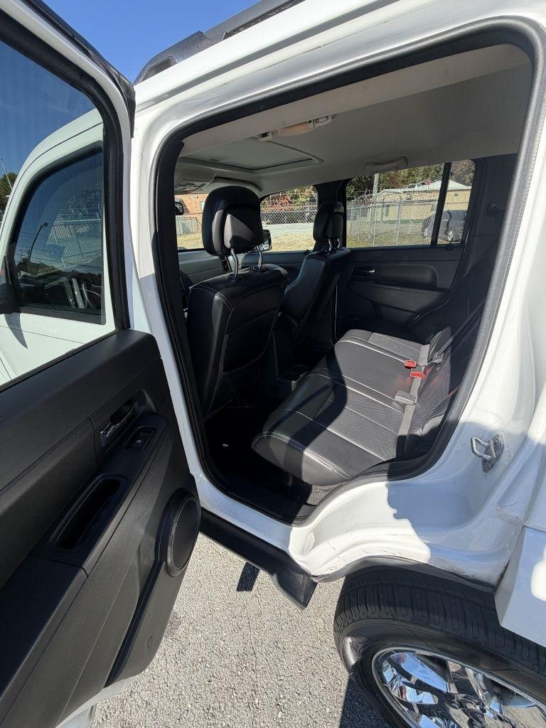 Jeep Liberty Sport 4WD 2012
