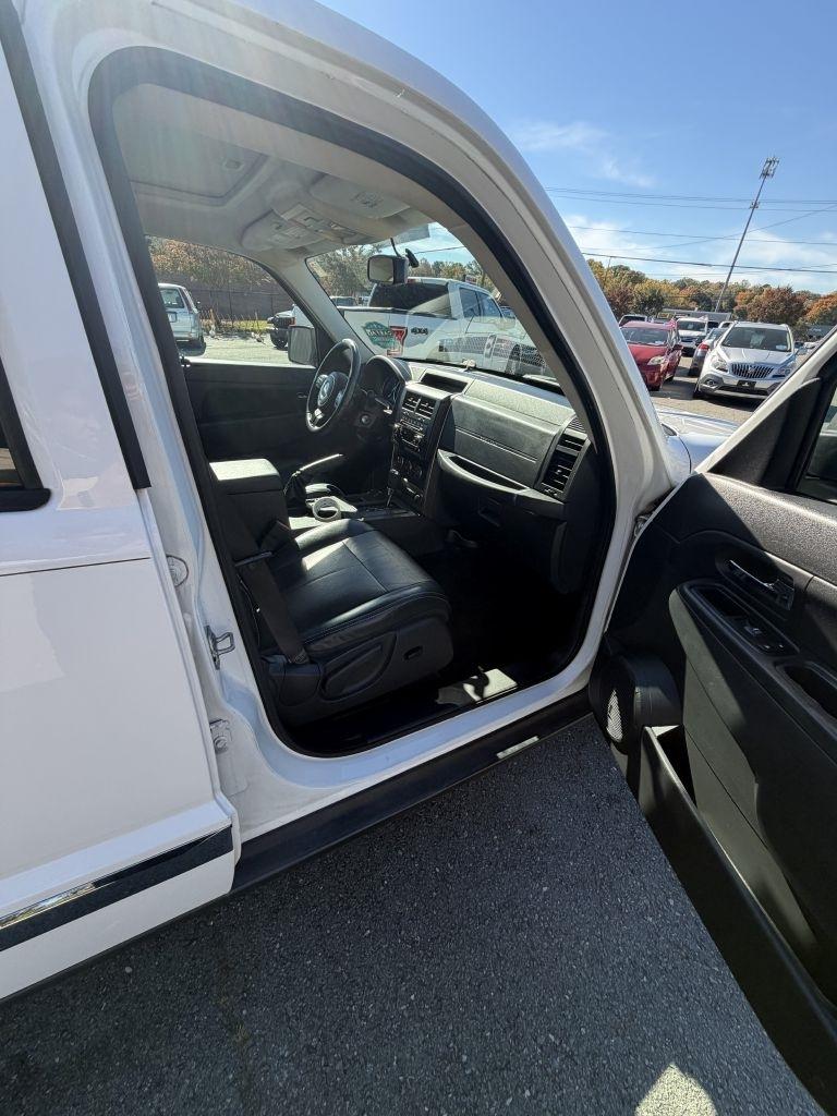 Jeep Liberty Sport 4WD 2012