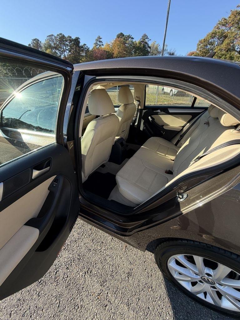 Volkswagen Jetta SE 2014
