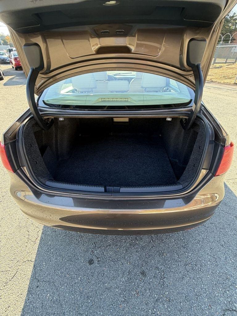 Volkswagen Jetta SE 2014