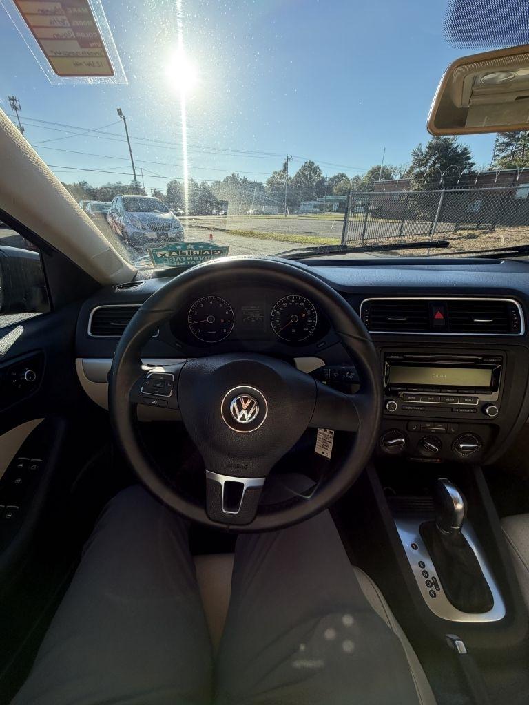Volkswagen Jetta SE 2014