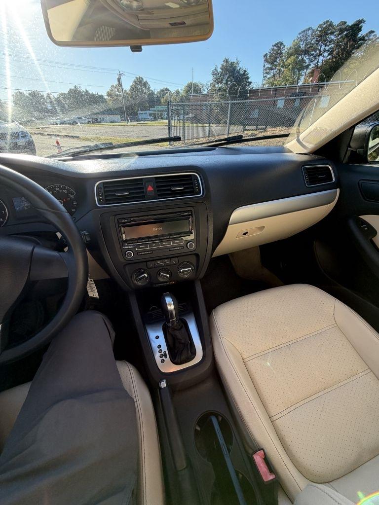Volkswagen Jetta SE 2014