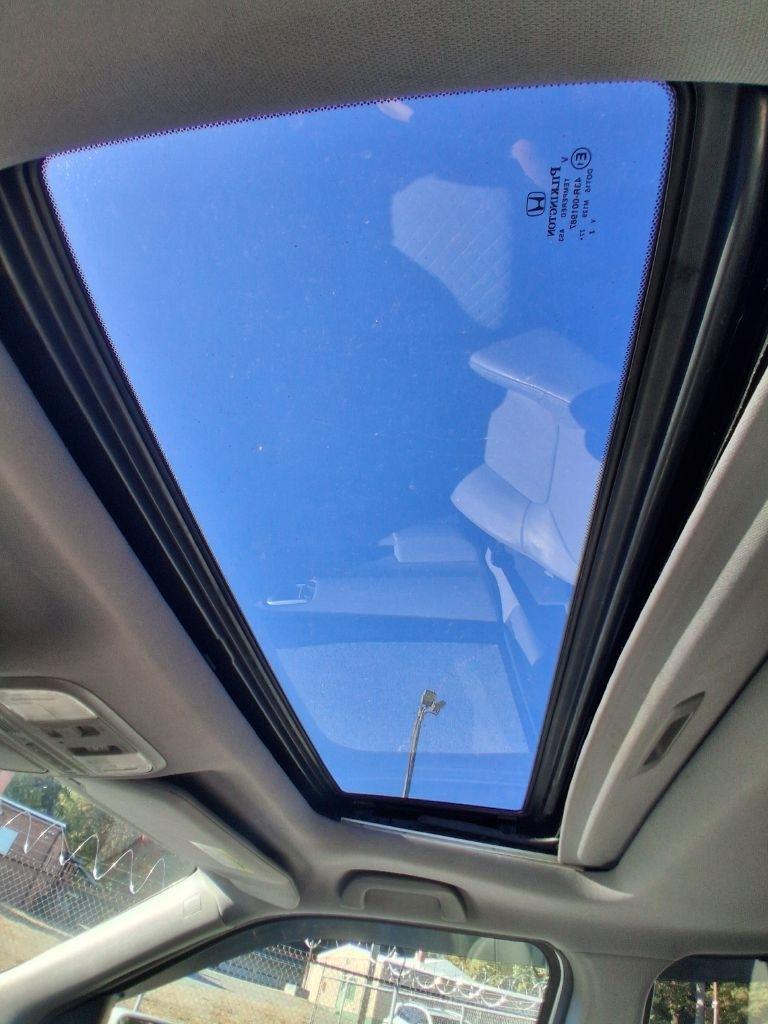 Honda Pilot Touring 2WD 5-Spd AT with DVD 2014