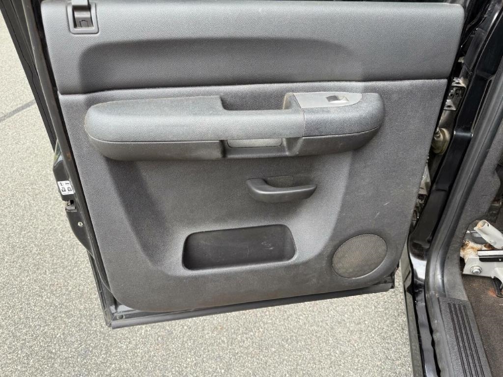 Chevrolet Silverado 2500HD LT Crew Cab 4WD 2011