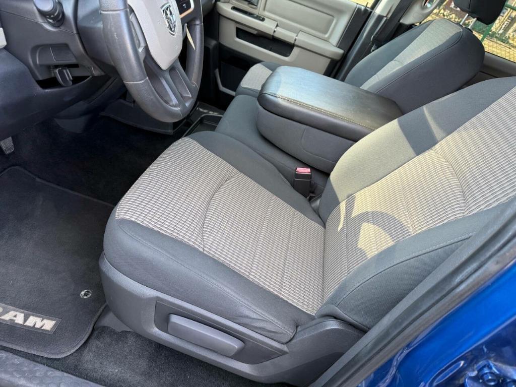 RAM 1500 SLT Crew Cab 4WD 2011