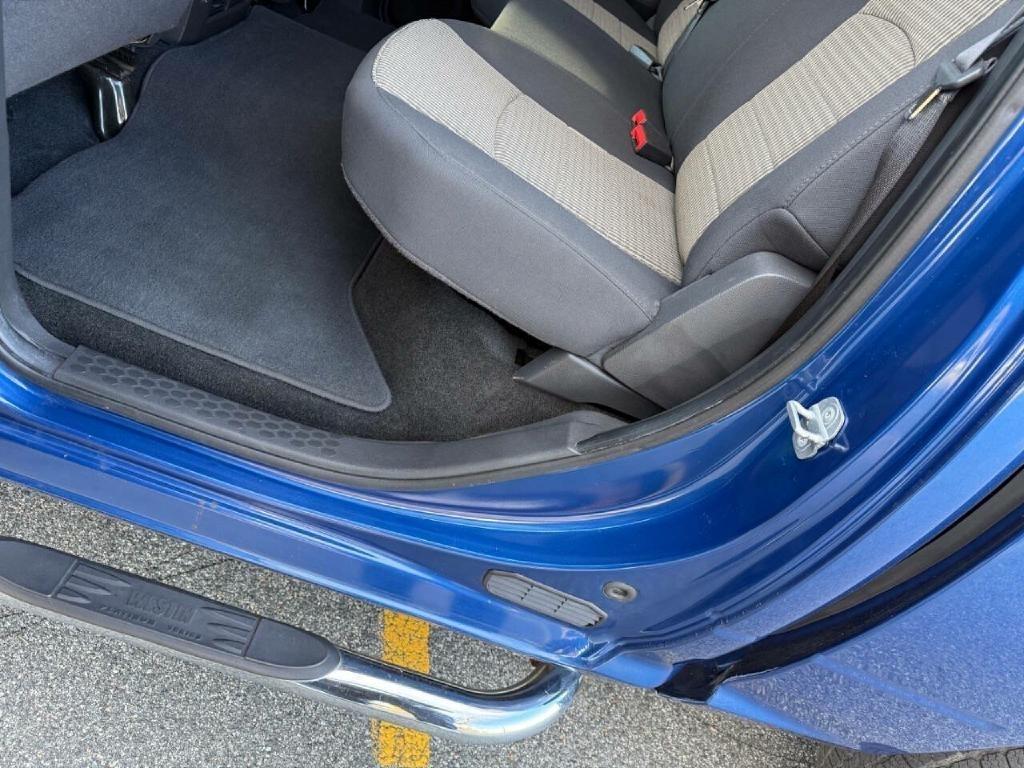 RAM 1500 SLT Crew Cab 4WD 2011