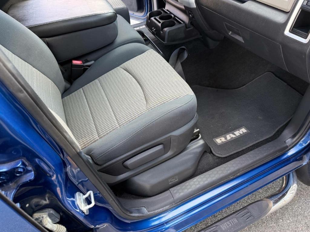 RAM 1500 SLT Crew Cab 4WD 2011