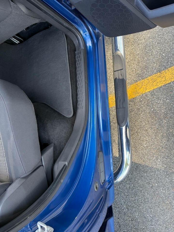 RAM 1500 SLT Crew Cab 4WD 2011