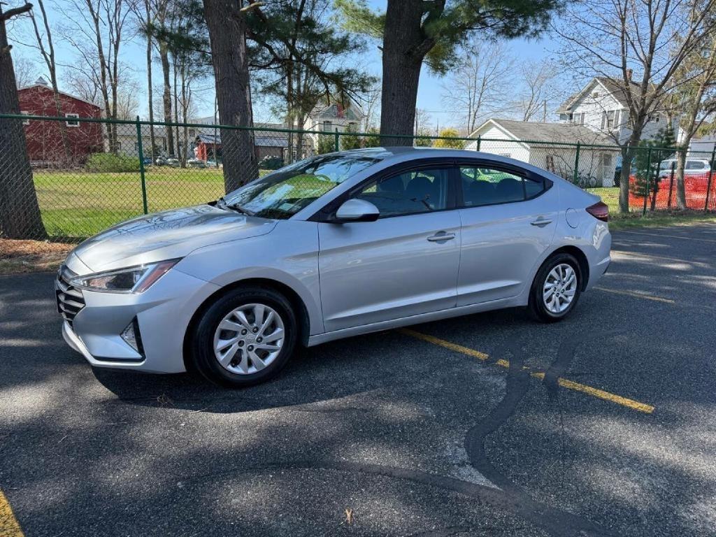 Hyundai Elantra SE 6M 2020