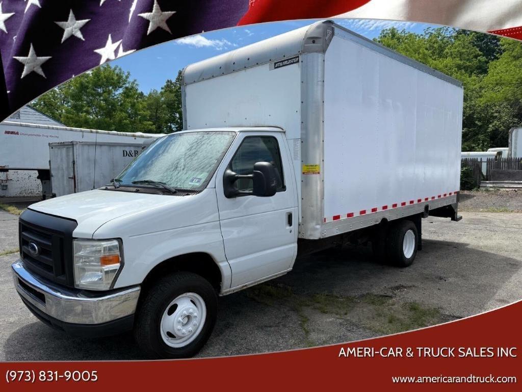 Ford Econoline E-350 Super Duty 2018