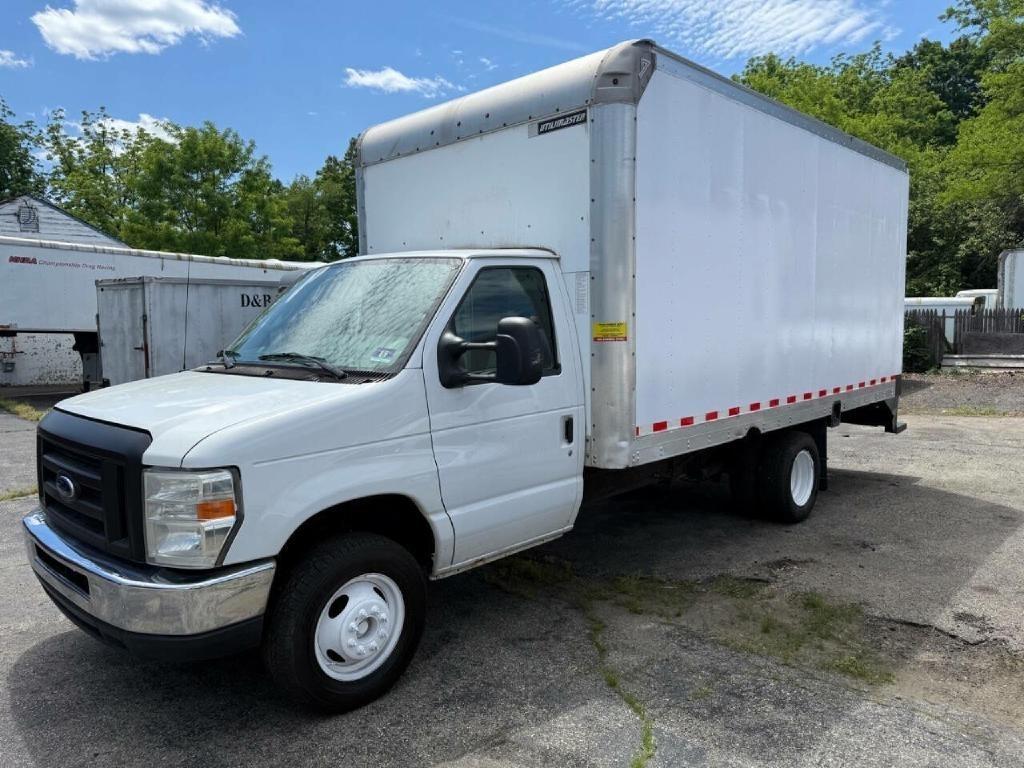 Ford Econoline E-350 Super Duty 2018