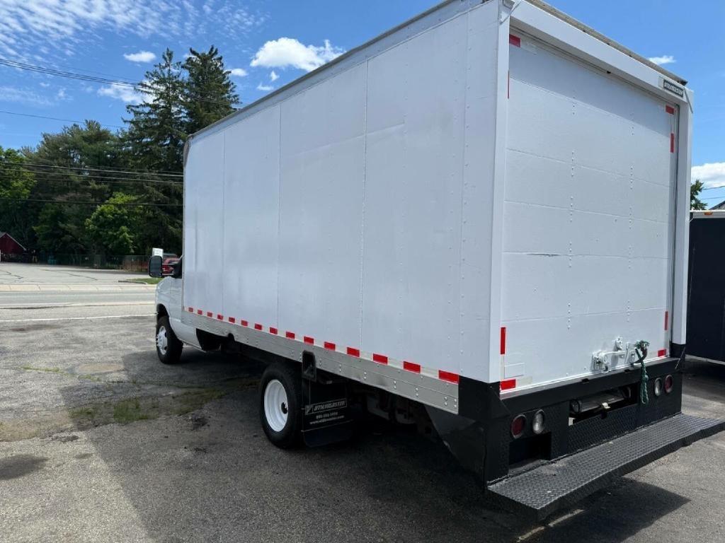 Ford Econoline E-350 Super Duty 2018