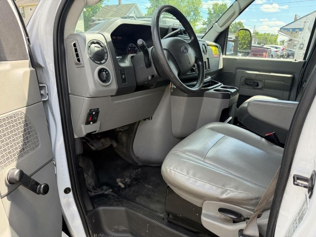 Ford Econoline E-350 Super Duty 2018