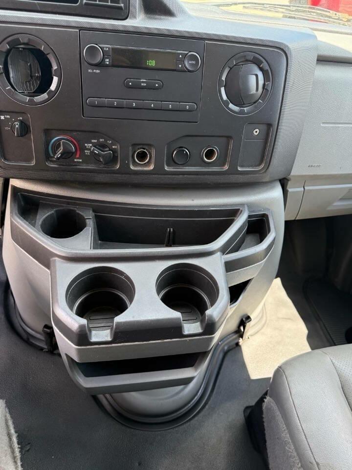 Ford Econoline E-350 Super Duty 2018