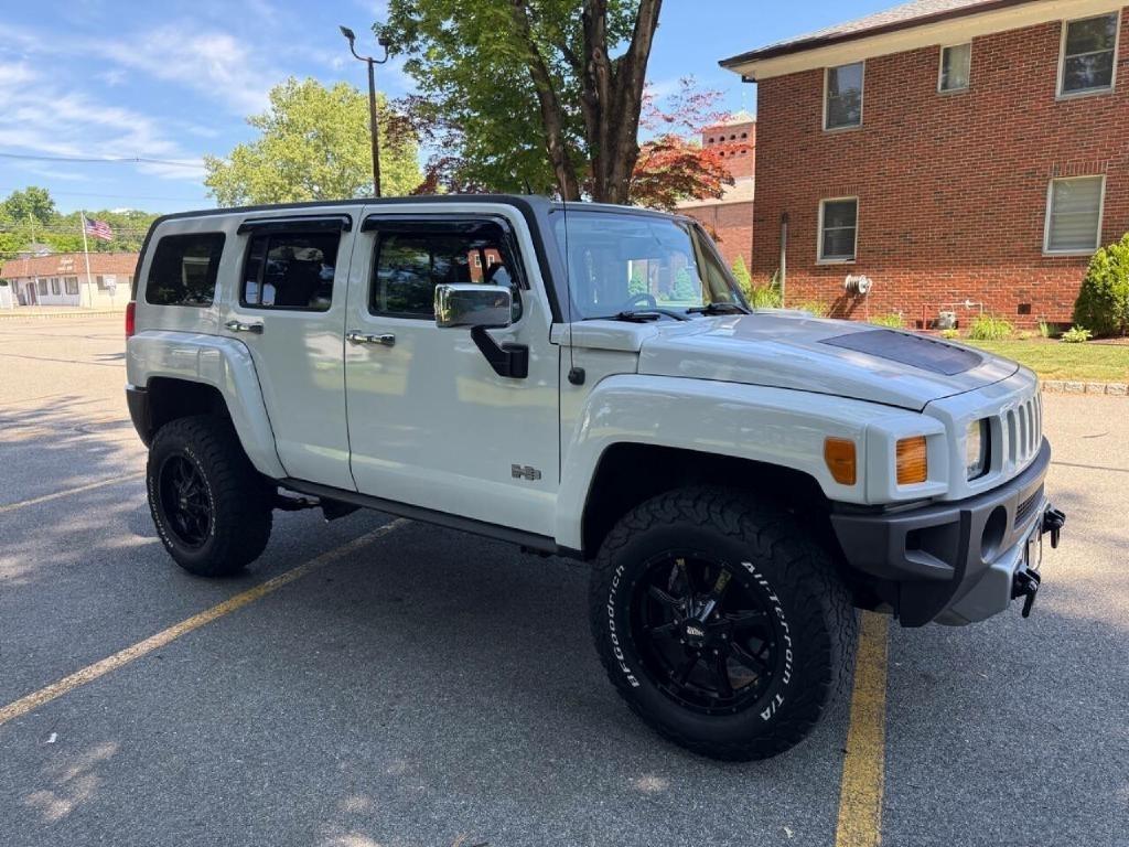 HUMMER H3 Base 2008