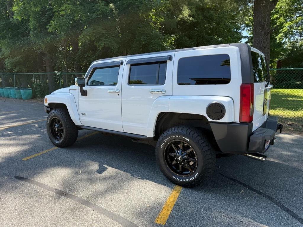 HUMMER H3 Base 2008