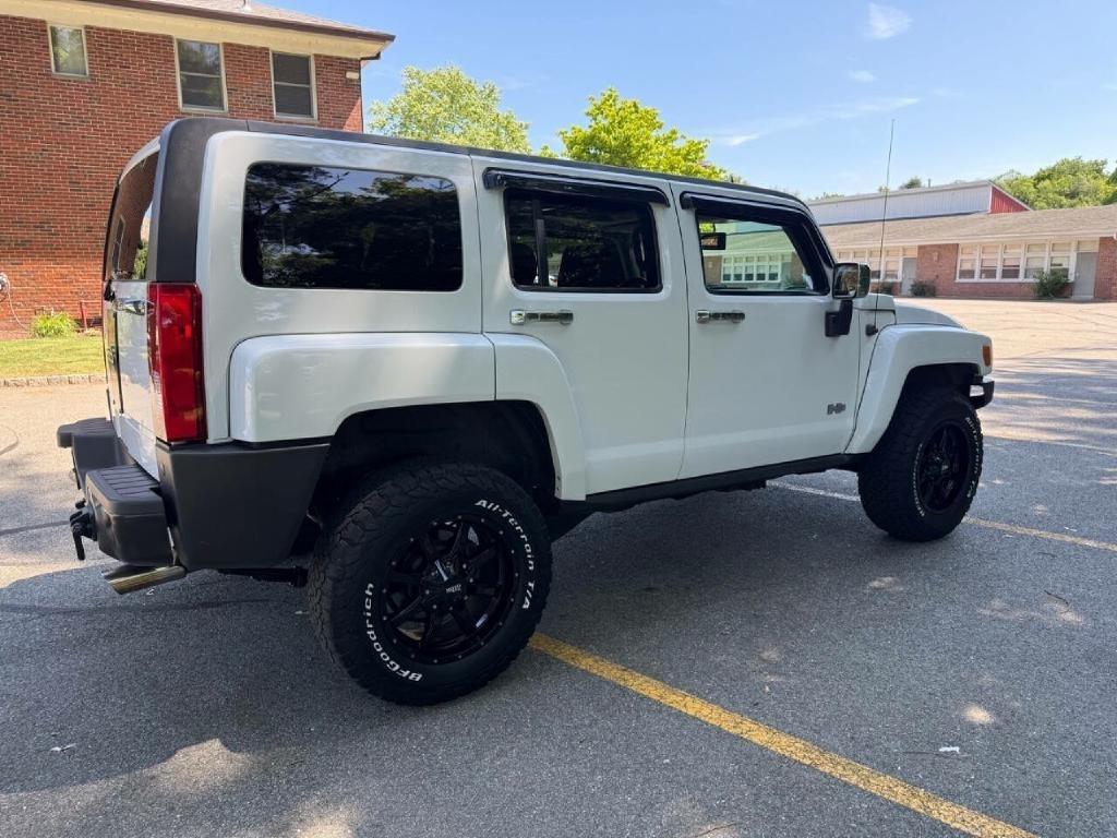HUMMER H3 Base 2008
