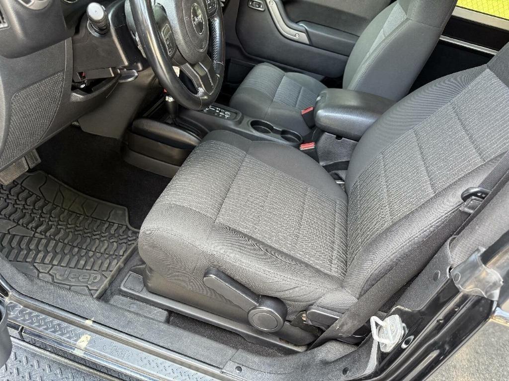 Jeep Wrangler Sport 4WD 2012