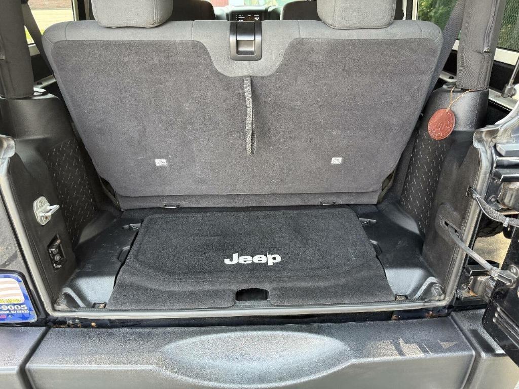 Jeep Wrangler Sport 4WD 2012