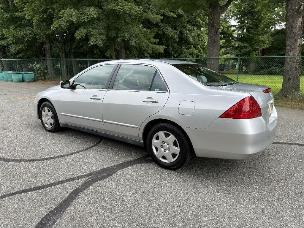 Honda Accord LX sedan AT 2007