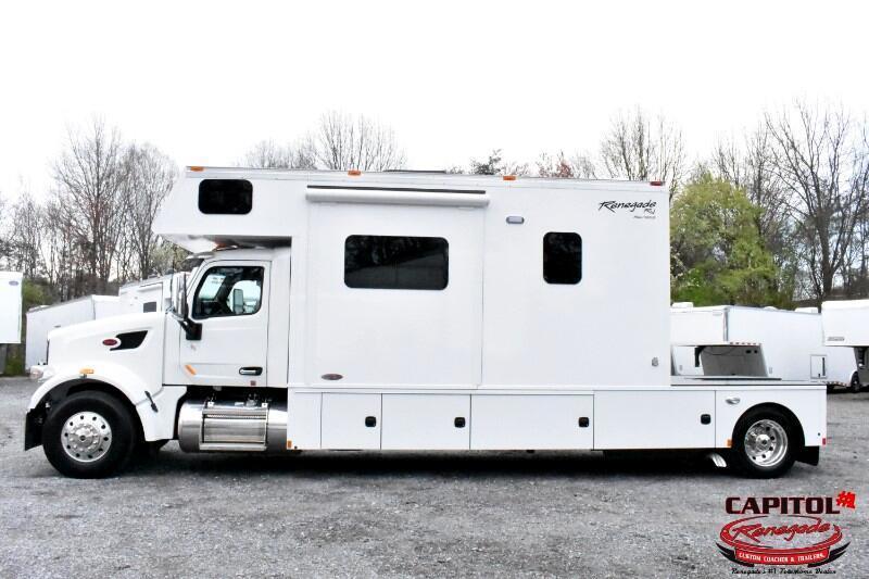 New 2021 Renegade Toterhome Peterbilt 15' Box 2 Slides Black Rear Deck for Sale in Beltsville MD