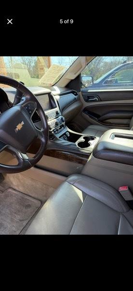 Chevrolet Suburban LT 1500 2WD 2015