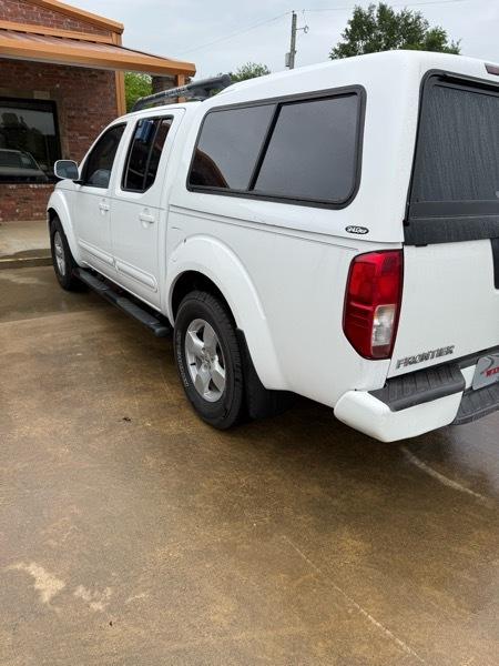 Nissan Frontier LE Crew Cab 2WD 2006