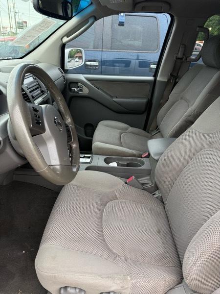 Nissan Frontier LE Crew Cab 2WD 2006