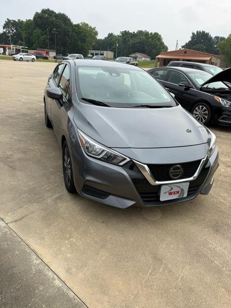 Nissan Versa SV 2021