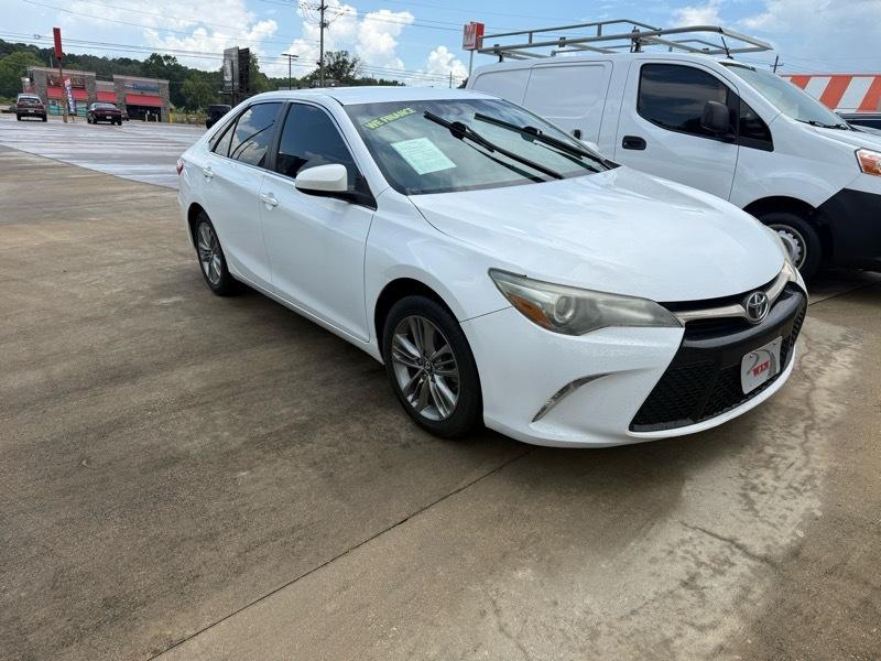 2016 Toyota Camry XLE