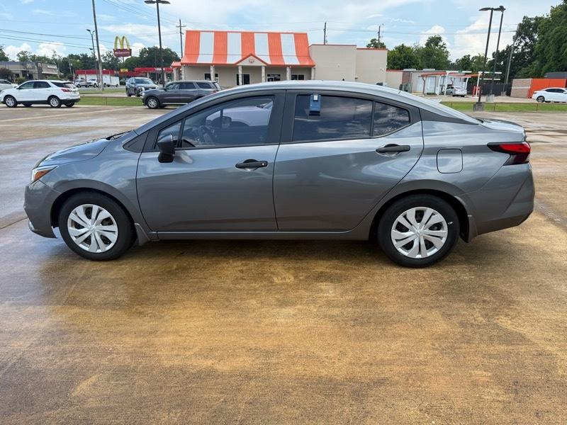 2021 Nissan Versa S CVT