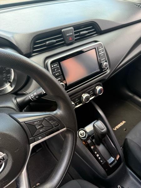 Nissan Versa S CVT 2021