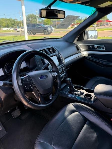 Ford Explorer XLT FWD 2017