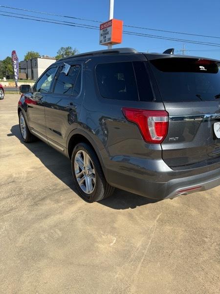 Ford Explorer XLT FWD 2017