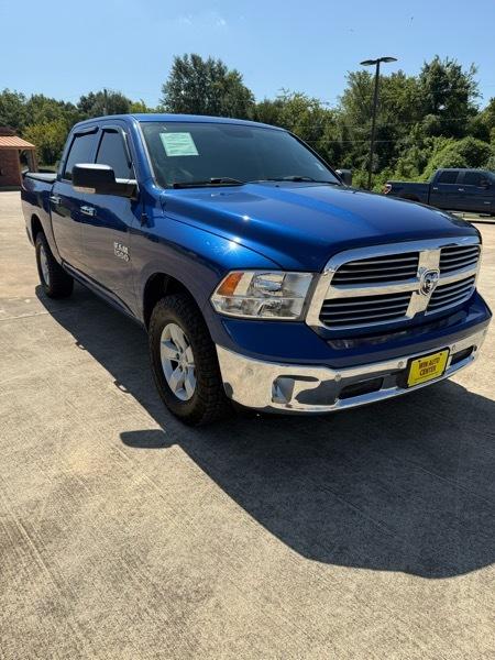 RAM 1500 SLT Crew Cab SWB 4WD 2016