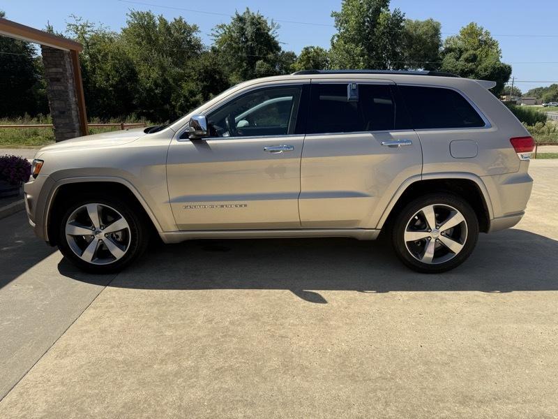 Jeep Grand Cherokee Overland 2WD 2014