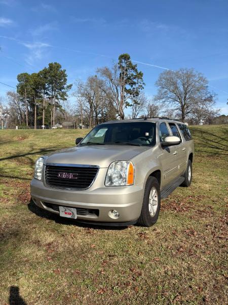 GMC Yukon XL SLT 1/2 Ton 2WD 2014
