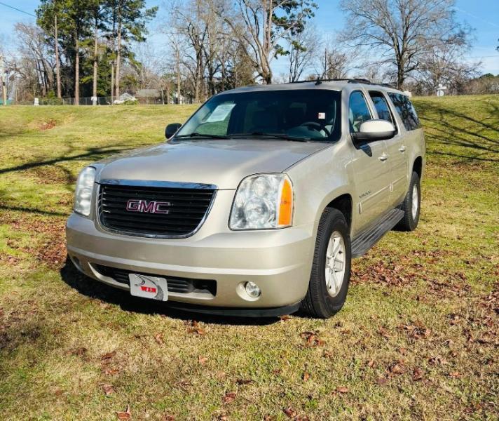 GMC Yukon XL SLT 1/2 Ton 2WD 2014