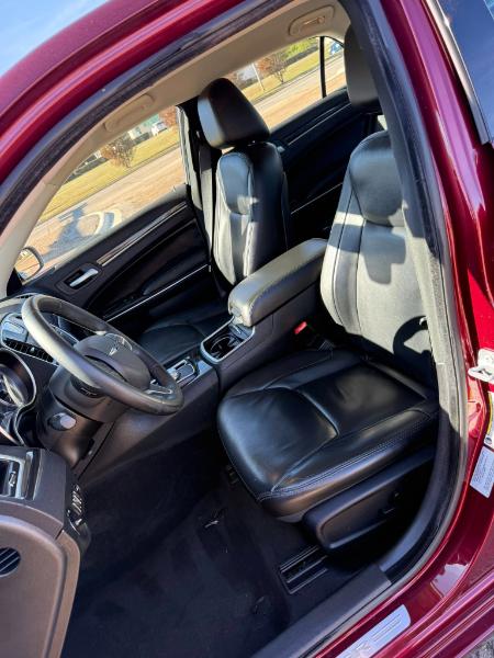 Chrysler 300 Limited RWD 2017