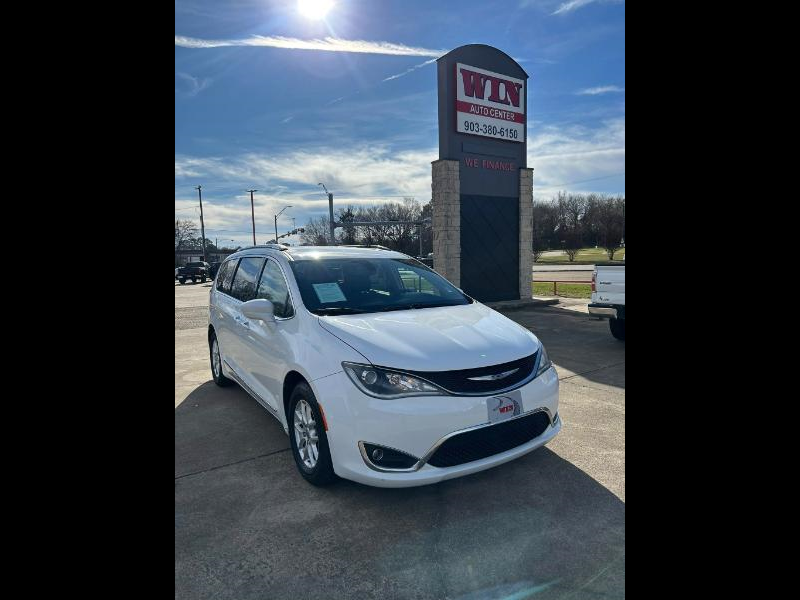 2020 Chrysler Pacifica Touring-L