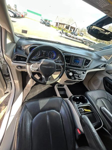 Chrysler Pacifica Touring-L 2020