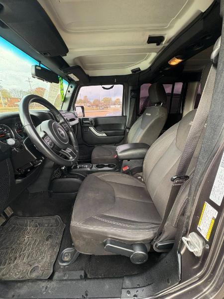 Jeep Wrangler Unlimited Sahara 4WD 2016