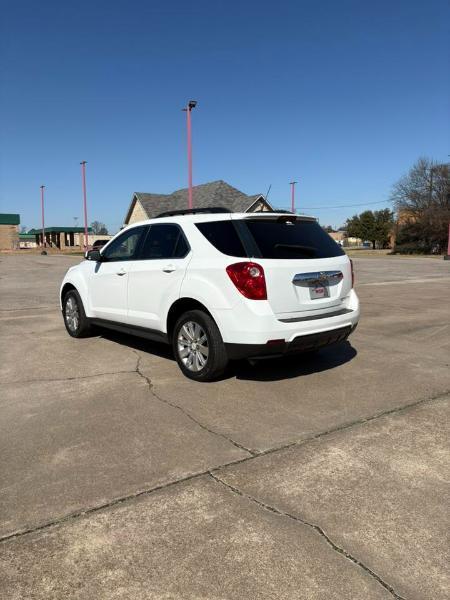 Chevrolet Equinox 2LT 2WD 2011
