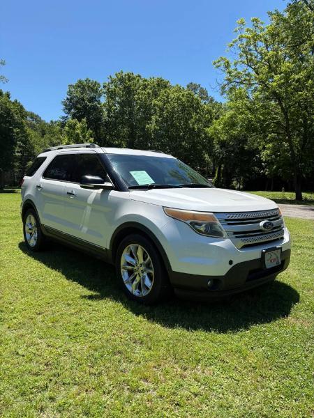 Ford Explorer XLT FWD 2014